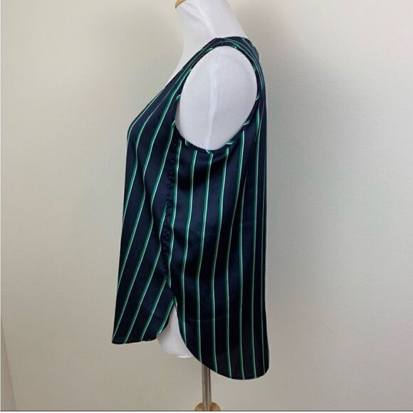 Banana republic silk navy with green pinstripe tank top Size small - Picture 4 of 8
